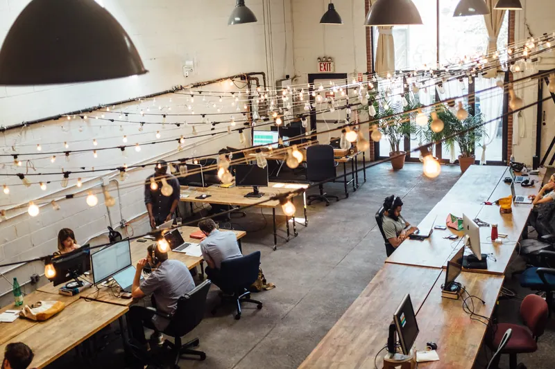 Coworking-Spaces: Entwicklungsräume zwischen Hochbeet, Barista und Kirchturm